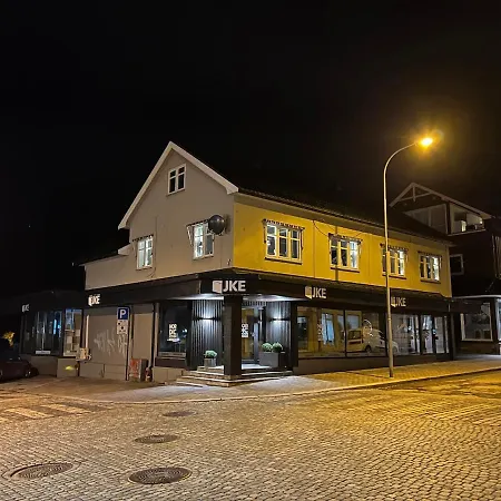 Flott Overnattingsted Med 3 Soverom Og Sentral Beliggenhet