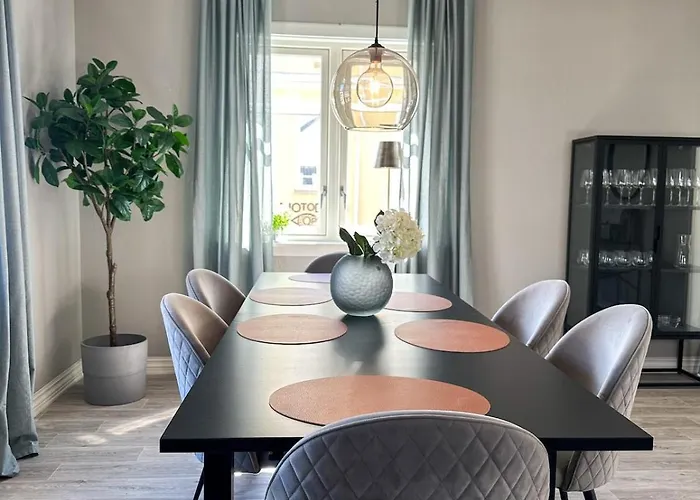 Flott Overnattingsted Med 3 Soverom Og Sentral Beliggenhet Leilighet Notodden