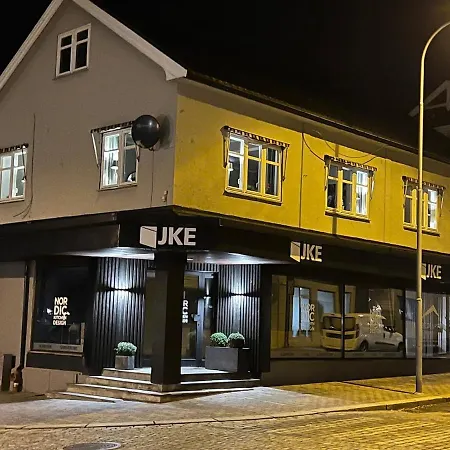 Flott Overnattingsted Med 3 Soverom Og Sentral Beliggenhet 公寓 诺托登